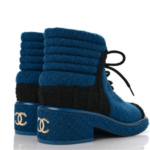 CHANEL BOOTIES - Picture 5 of 7